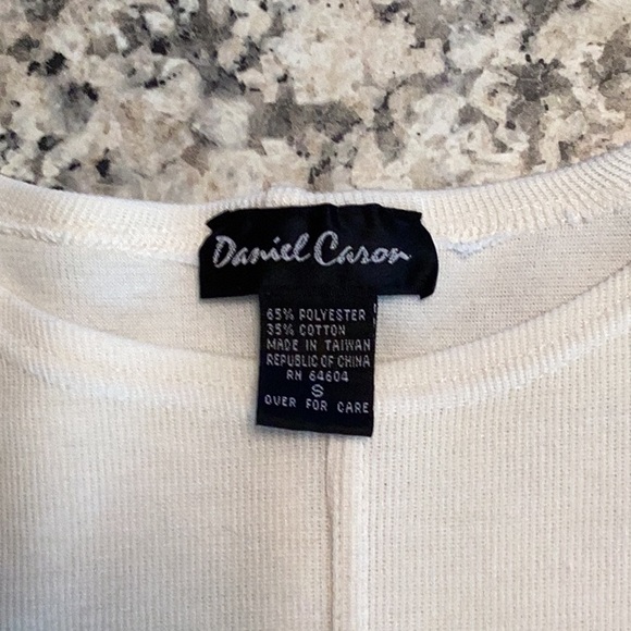 Daniel Carson sweater size small - Picture 2 of 8